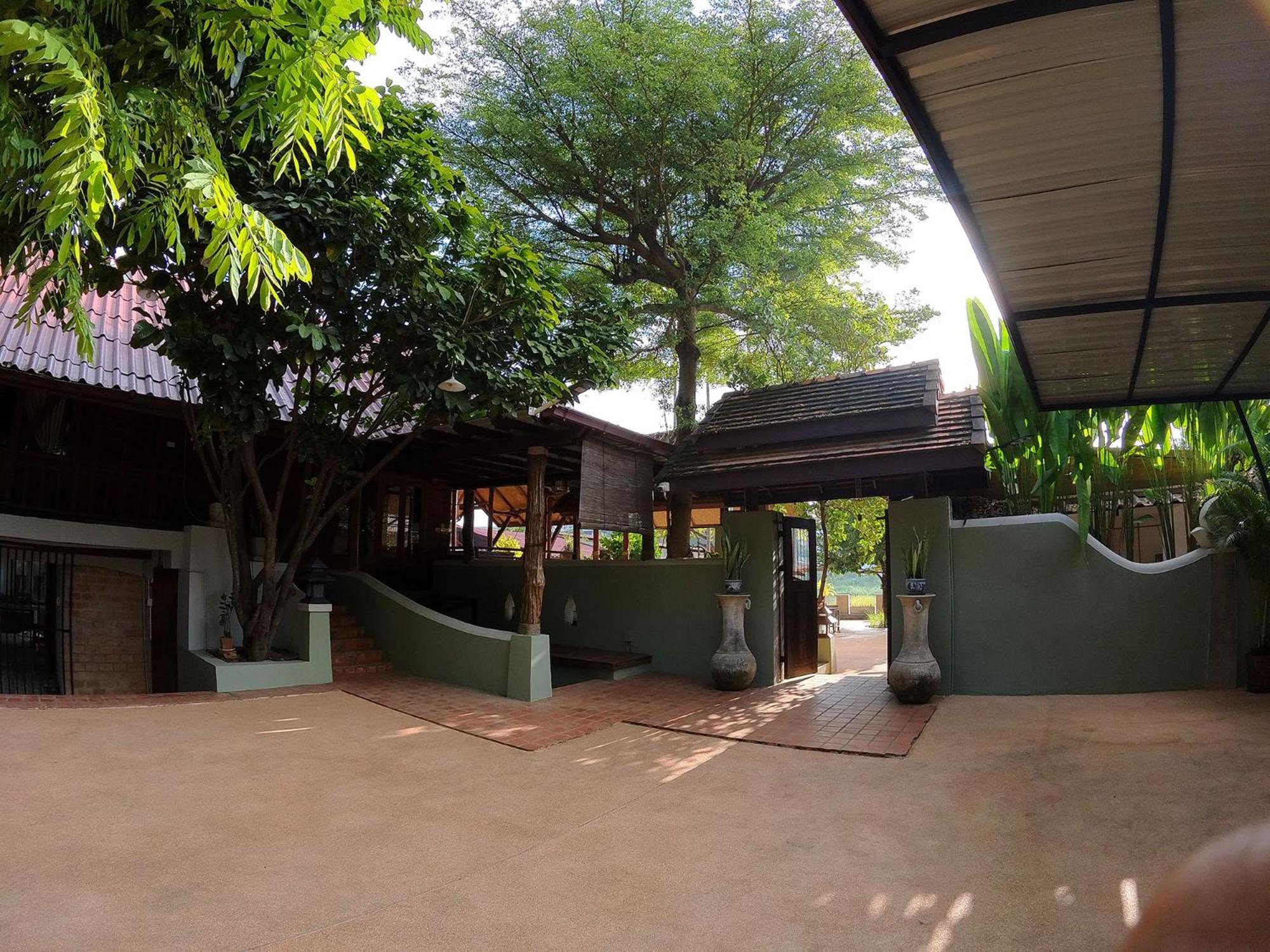 Tolani Riverside Villa Chiang Mai Ngoại thất bức ảnh