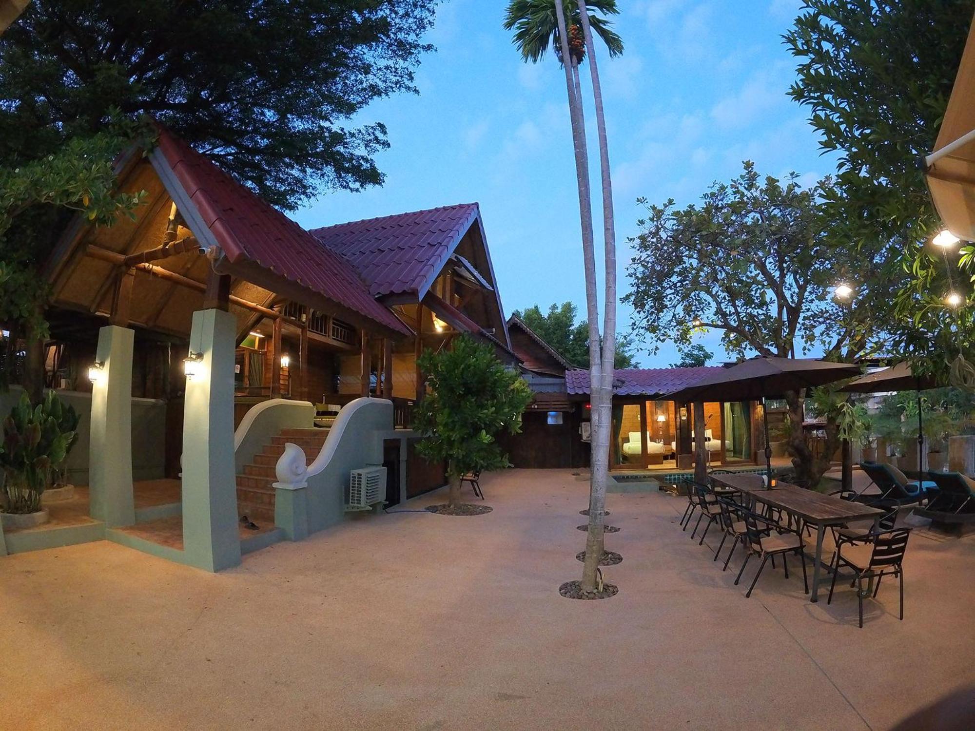 Tolani Riverside Villa Chiang Mai Ngoại thất bức ảnh