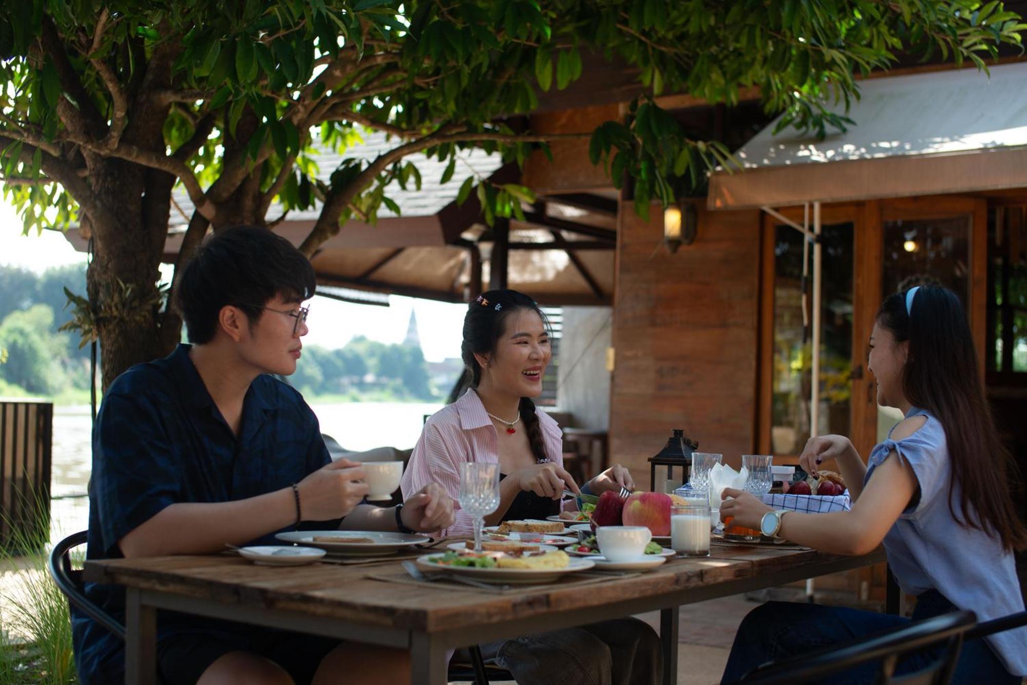 Tolani Riverside Villa Chiang Mai Ngoại thất bức ảnh